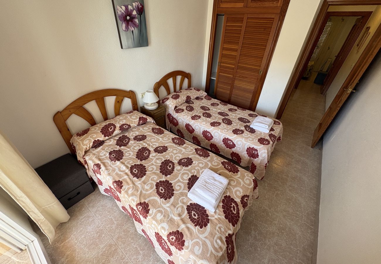 Apartment in La Manga del Mar Menor - CASTILLO II - 103