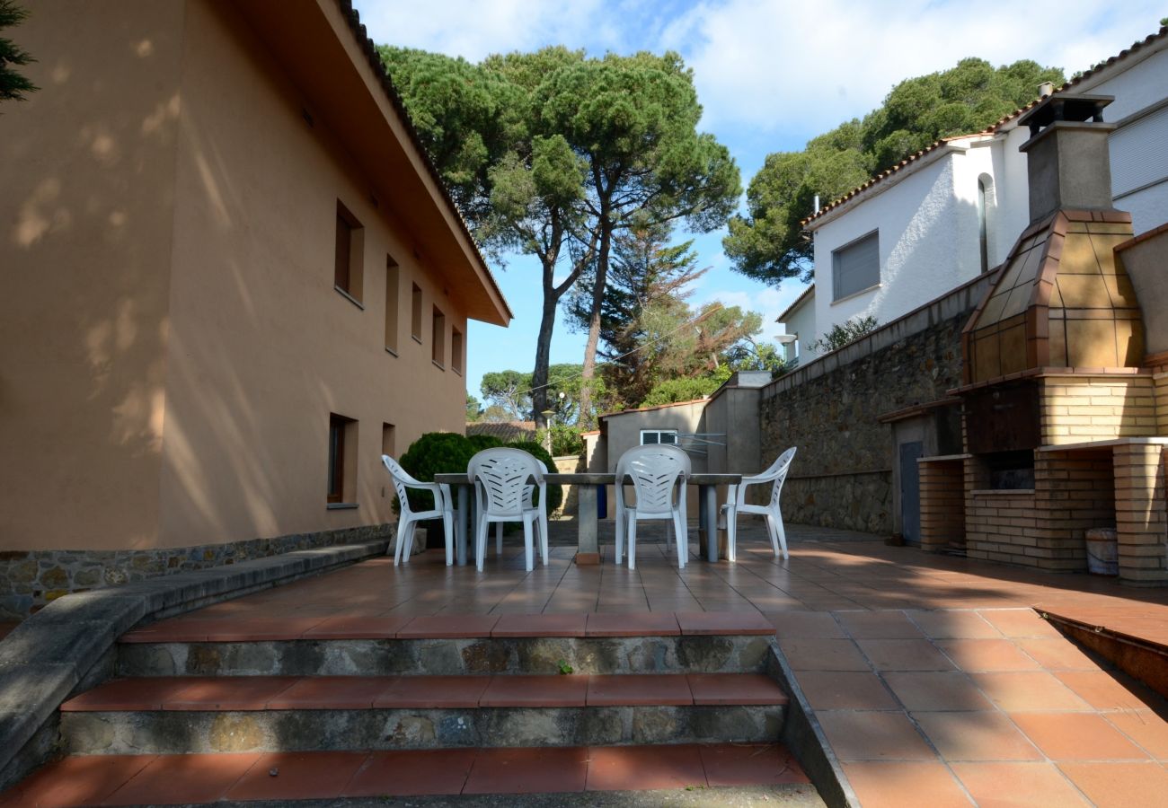 Apartment in L'Escala - MUSEU BAIXOS