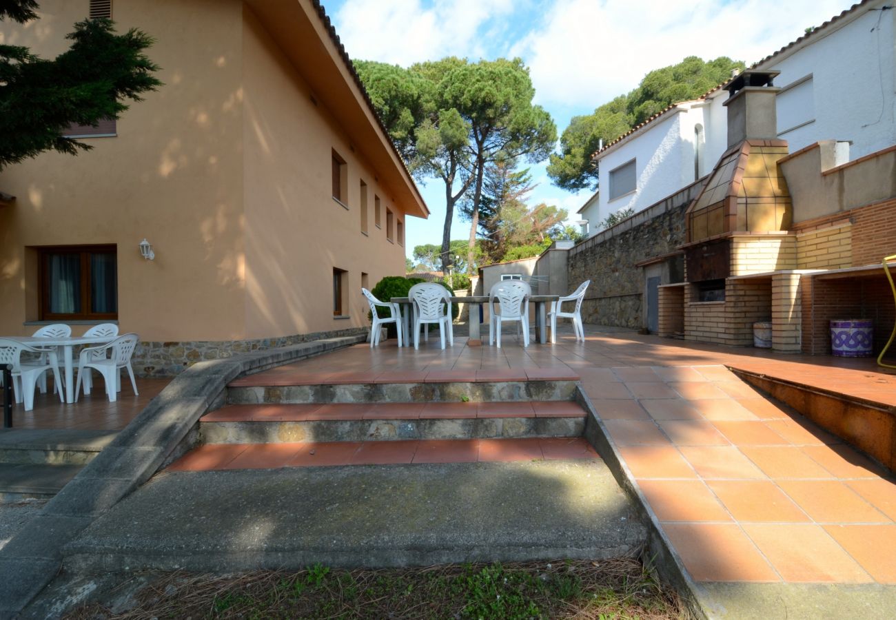 Apartment in L'Escala - MUSEU BAIXOS