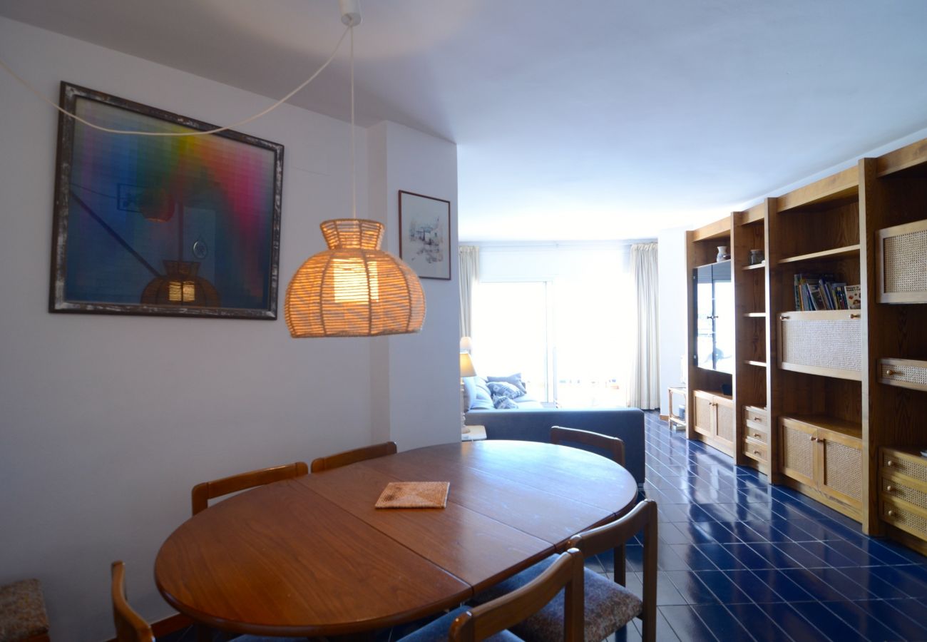 Apartment in L'Escala - PASSEIG DEL MAR 22