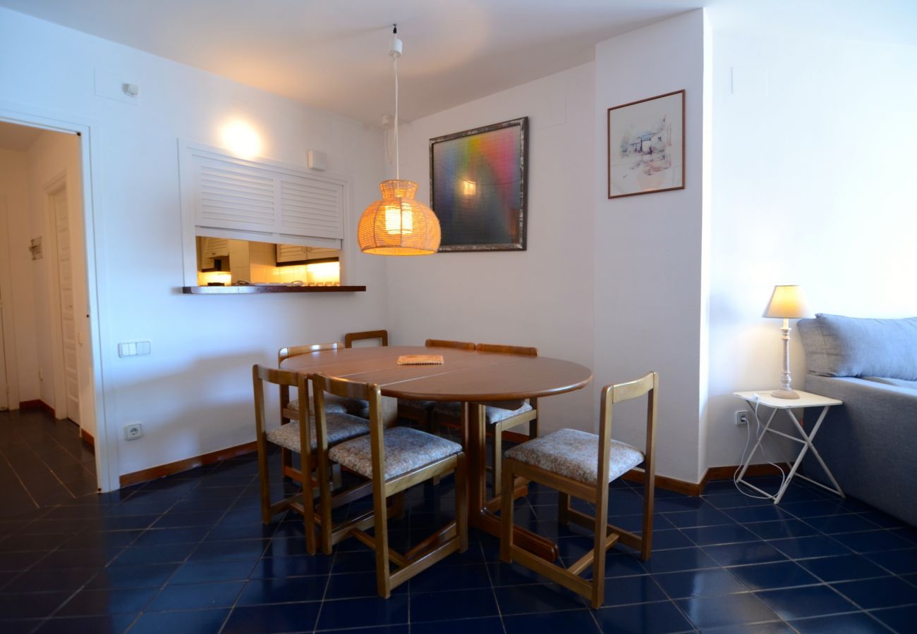 Apartment in L'Escala - PASSEIG DEL MAR 22