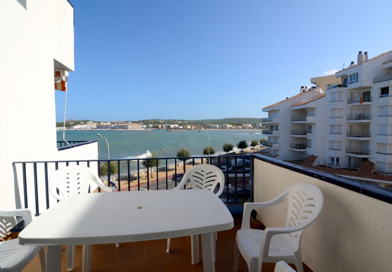 Apartment in L'Escala - PASSEIG DEL MAR 22