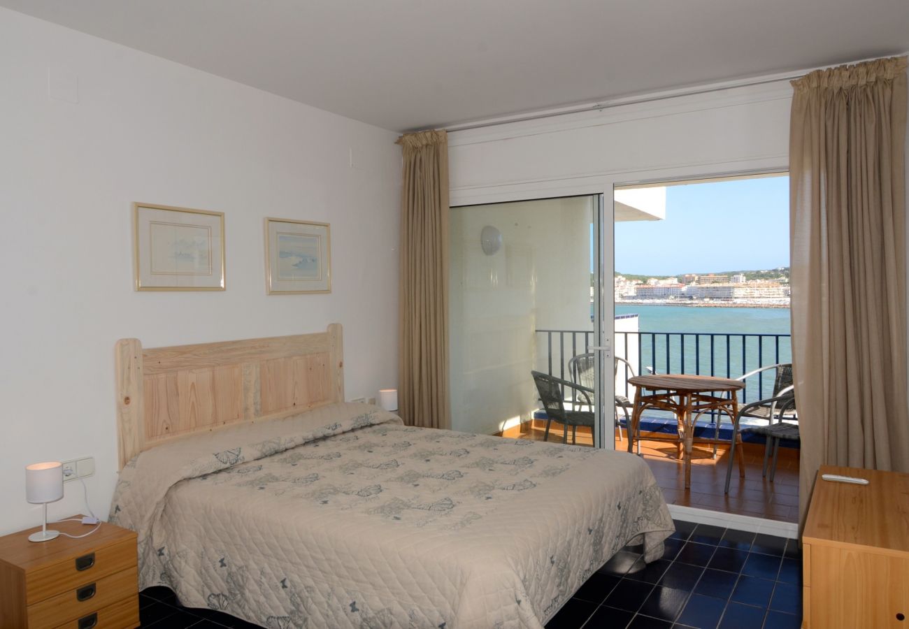 Apartment in L'Escala - PASSEIG DEL MAR 22