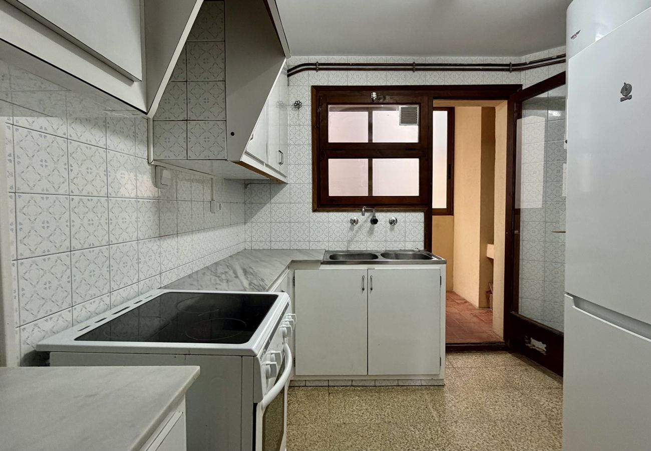 Apartment in L'Escala - ELS PESCADORS 2.1