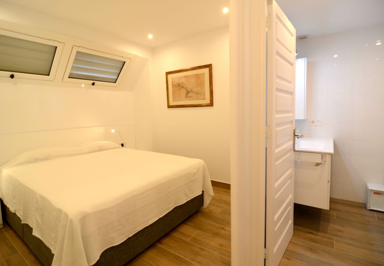 Apartment in L'Escala - PASSEIG DEL MAR 18