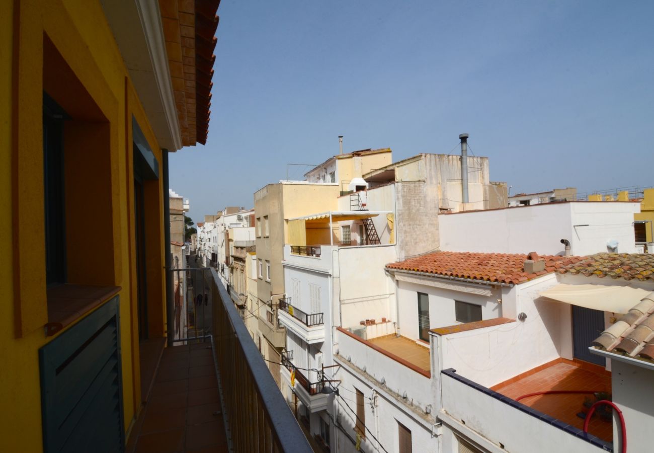 Apartment in L'Escala - EL XIC 3-2