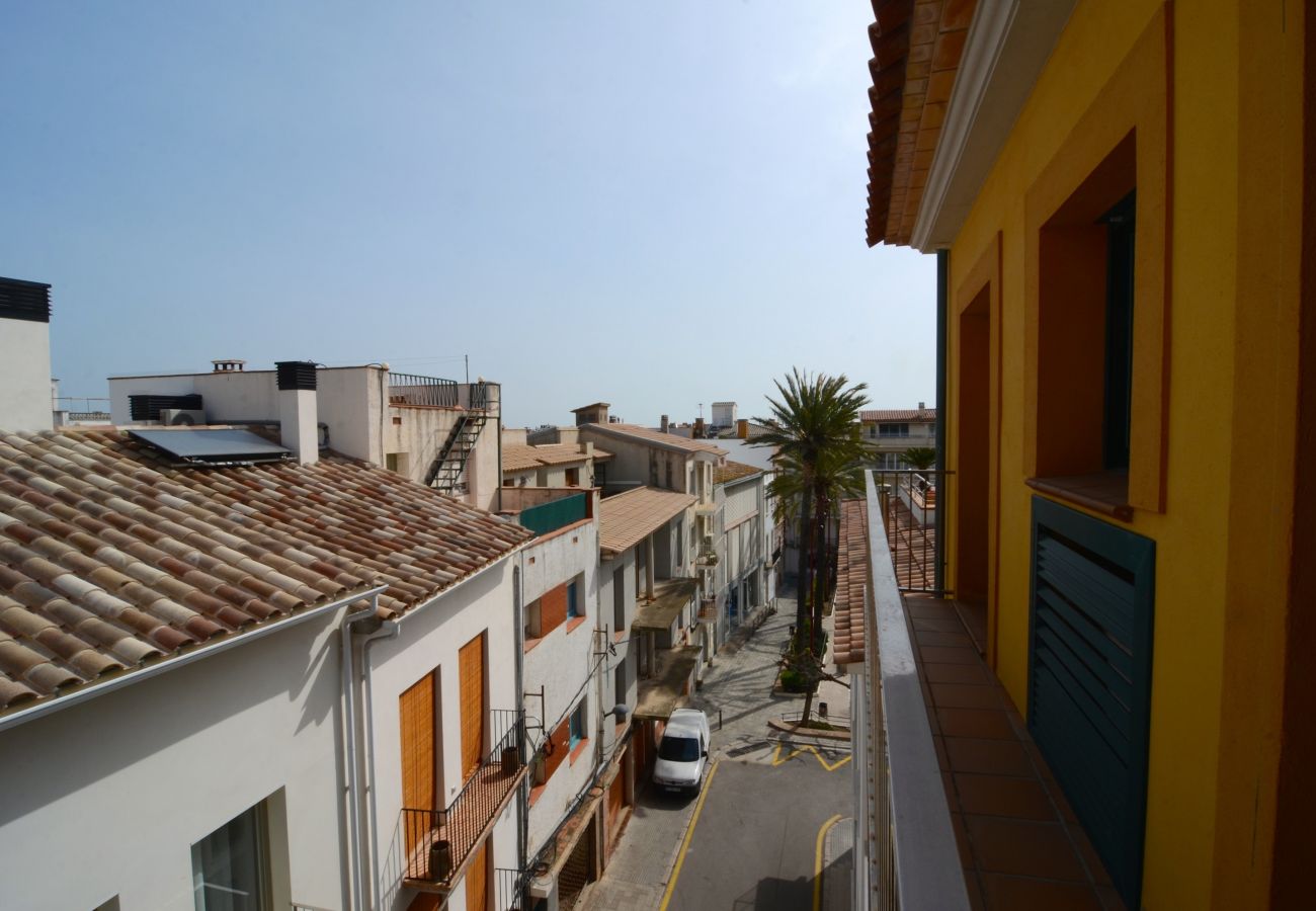 Apartment in L'Escala - EL XIC 3-2