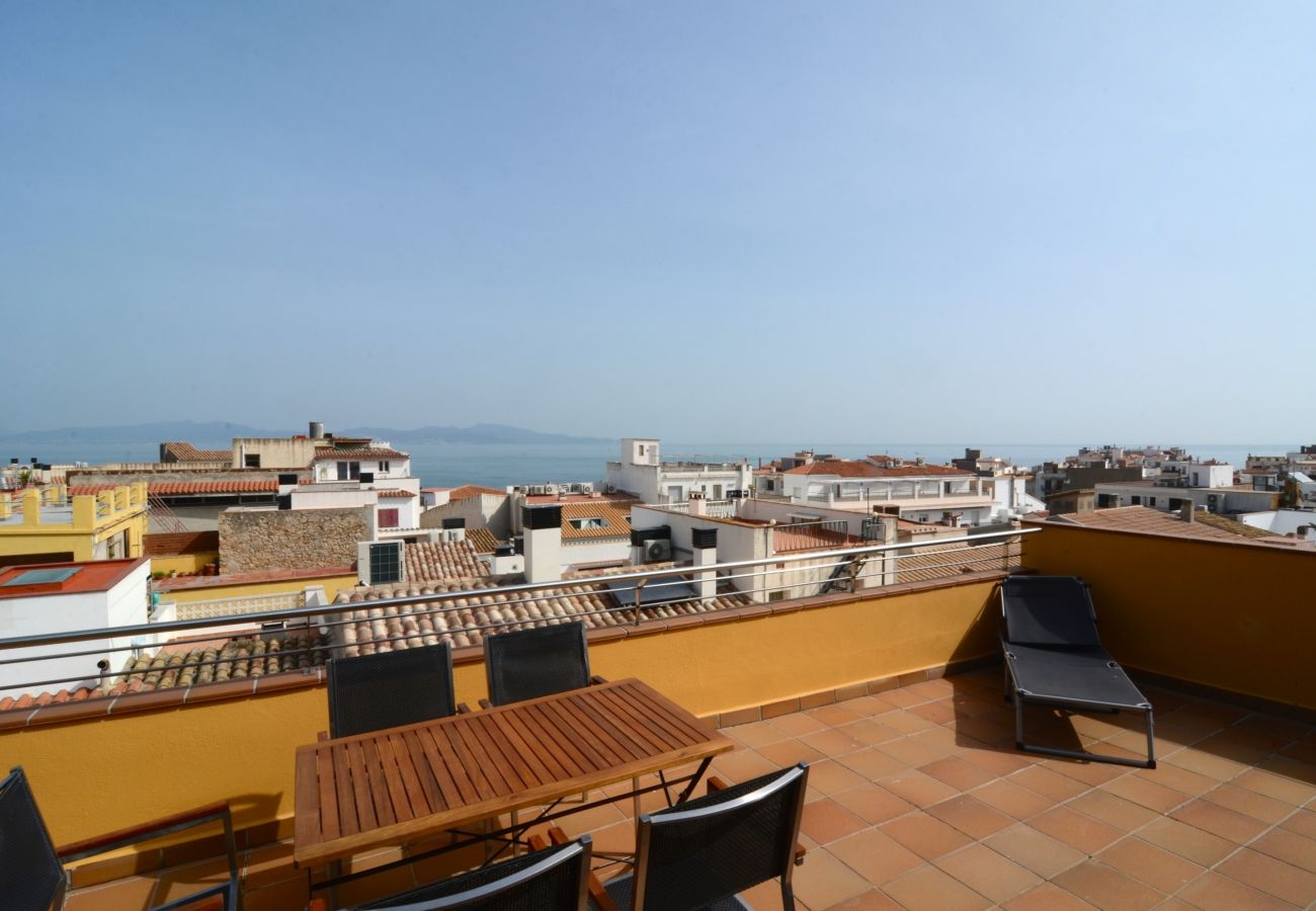 Apartment in L'Escala - EL XIC 3-2