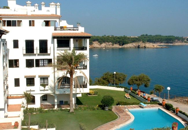 Escala - Apartment
