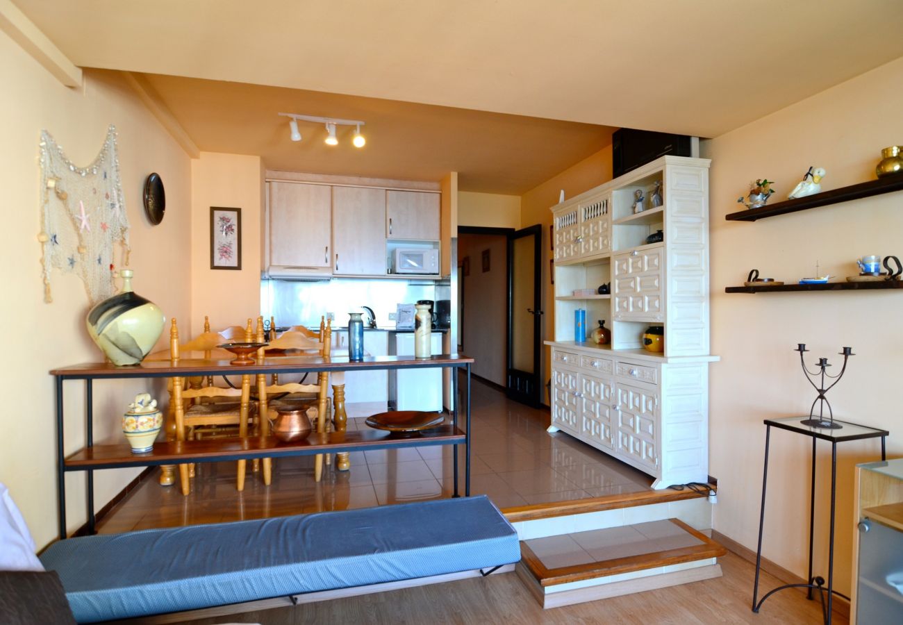 Apartment in L'Escala - PUNTA ROMANA C 303