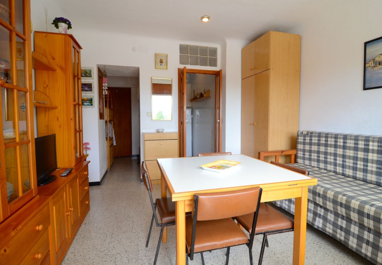 Apartment in L'Escala - RIELLS DE MAR A6