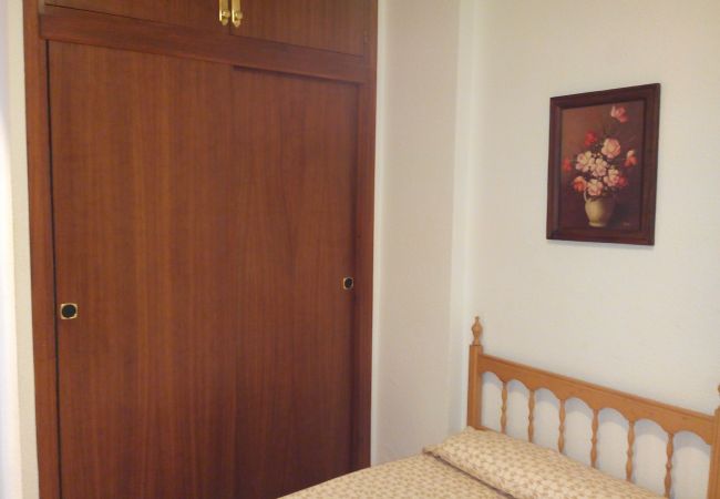 Apartment in Benidorm - ALHAMBRA 3B