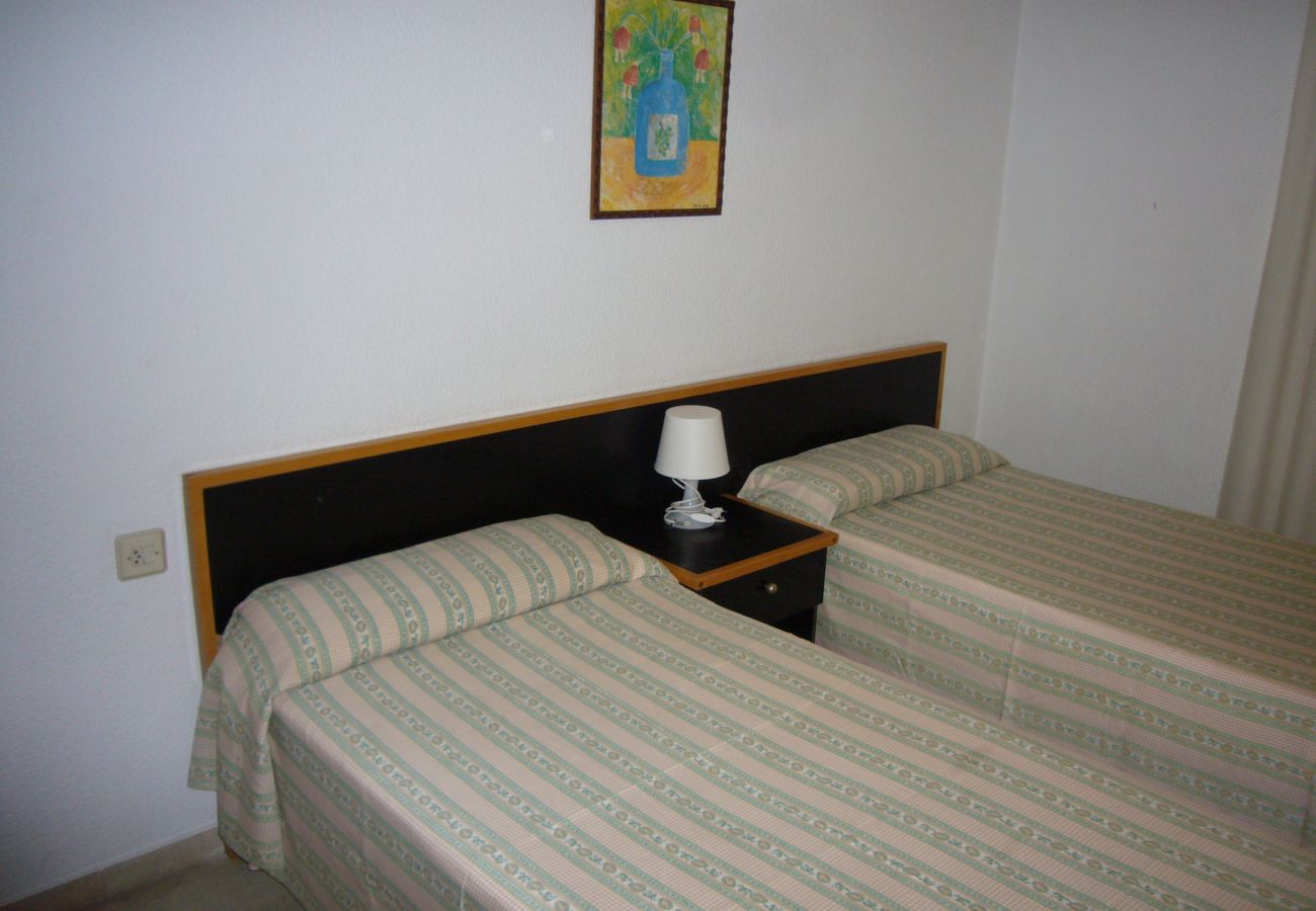 Apartment in Benidorm - GEMELOS 2 11E2