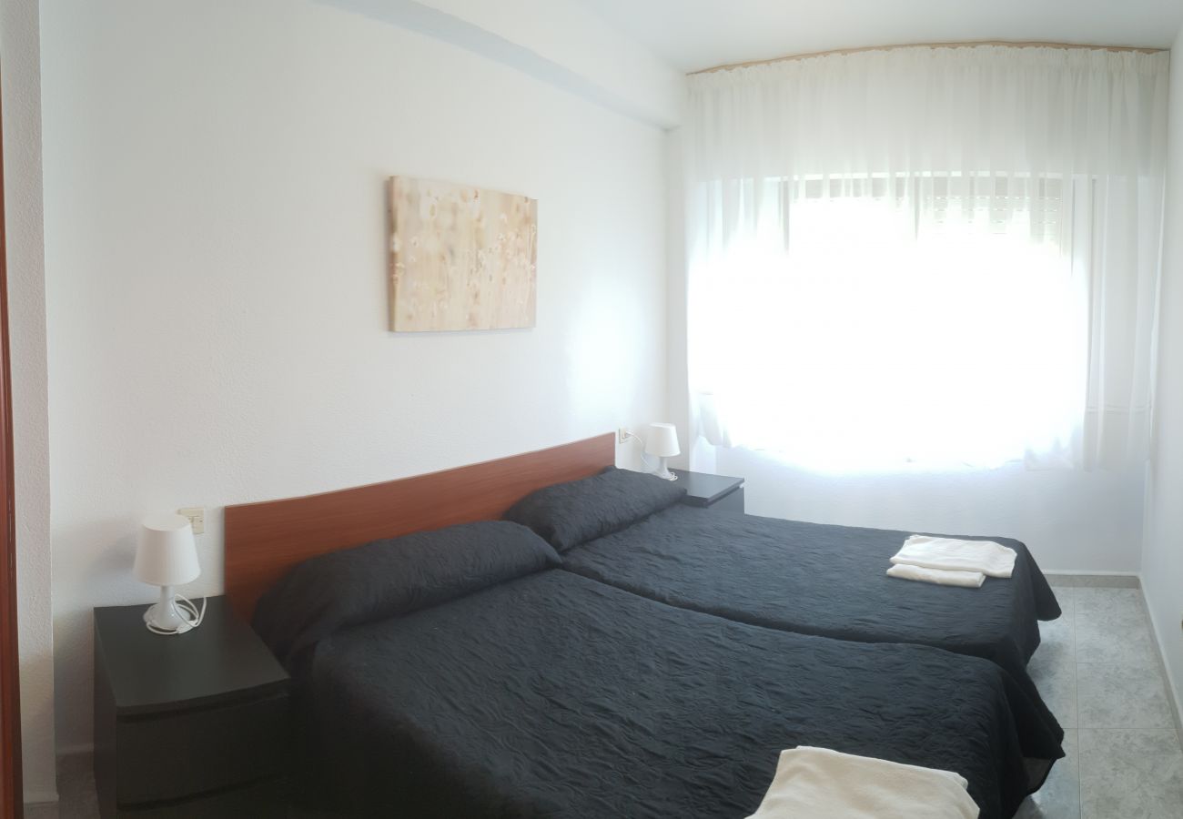 Apartment in Benidorm - GEMELOS 12 2D1
