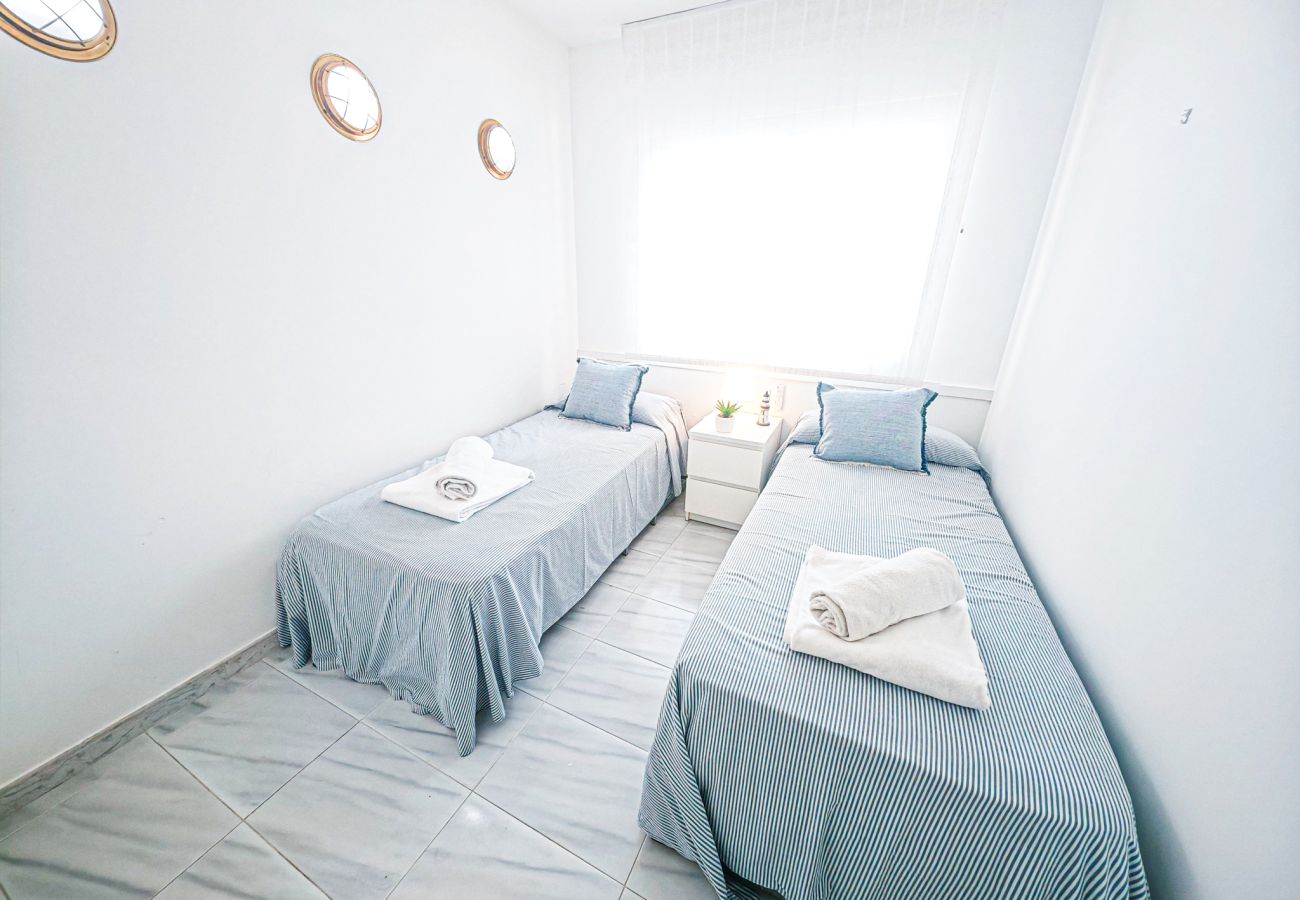 Apartment in Cambrils - VERSALLES  A 3er 1ra