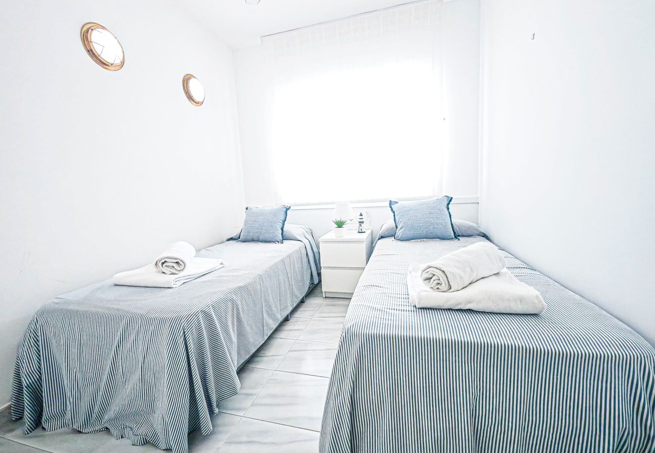 Apartment in Cambrils - VERSALLES  A 3er 1ra