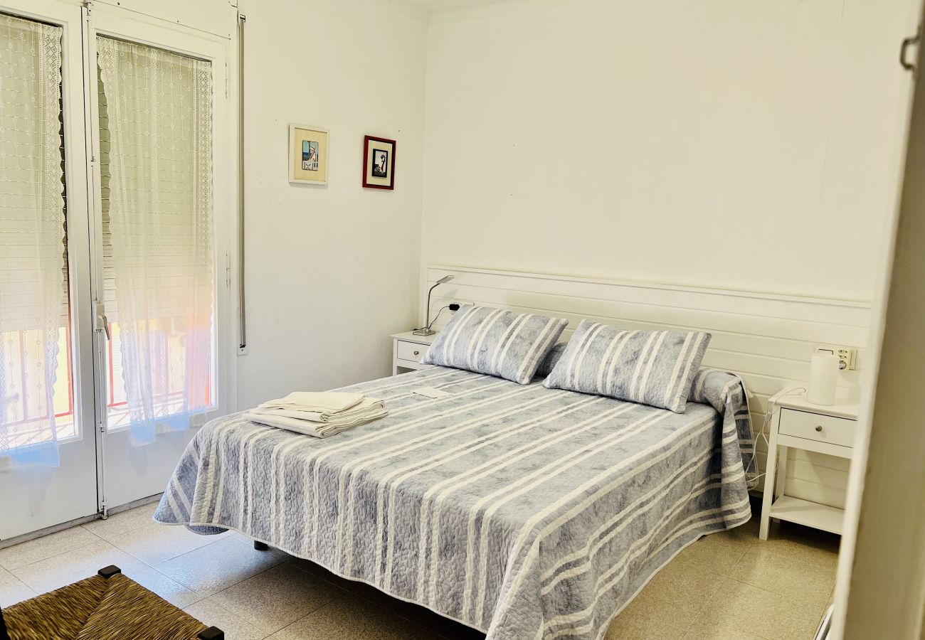 Apartment in Estartit - GRECIA 2-D