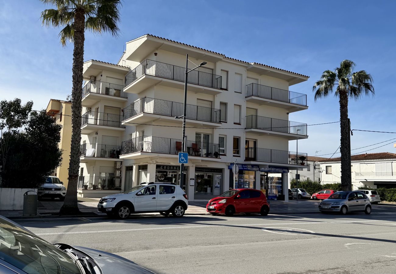 Apartment in Estartit - GRECIA 2-D