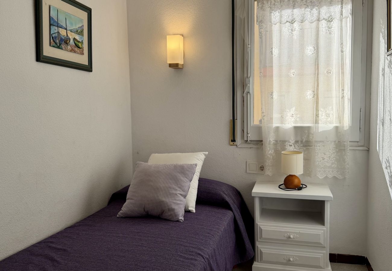 Apartment in Estartit - GRECIA 2-D