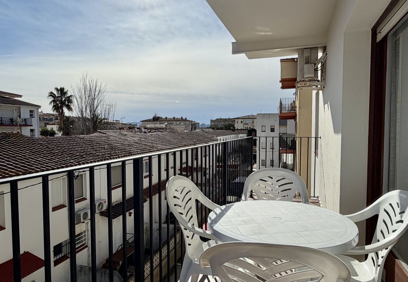 Apartment in Estartit - GRECIA 2-D