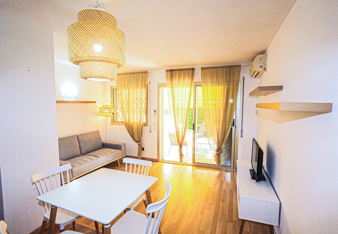 Apartment in Cambrils - OLIMPIC BAJOS 19