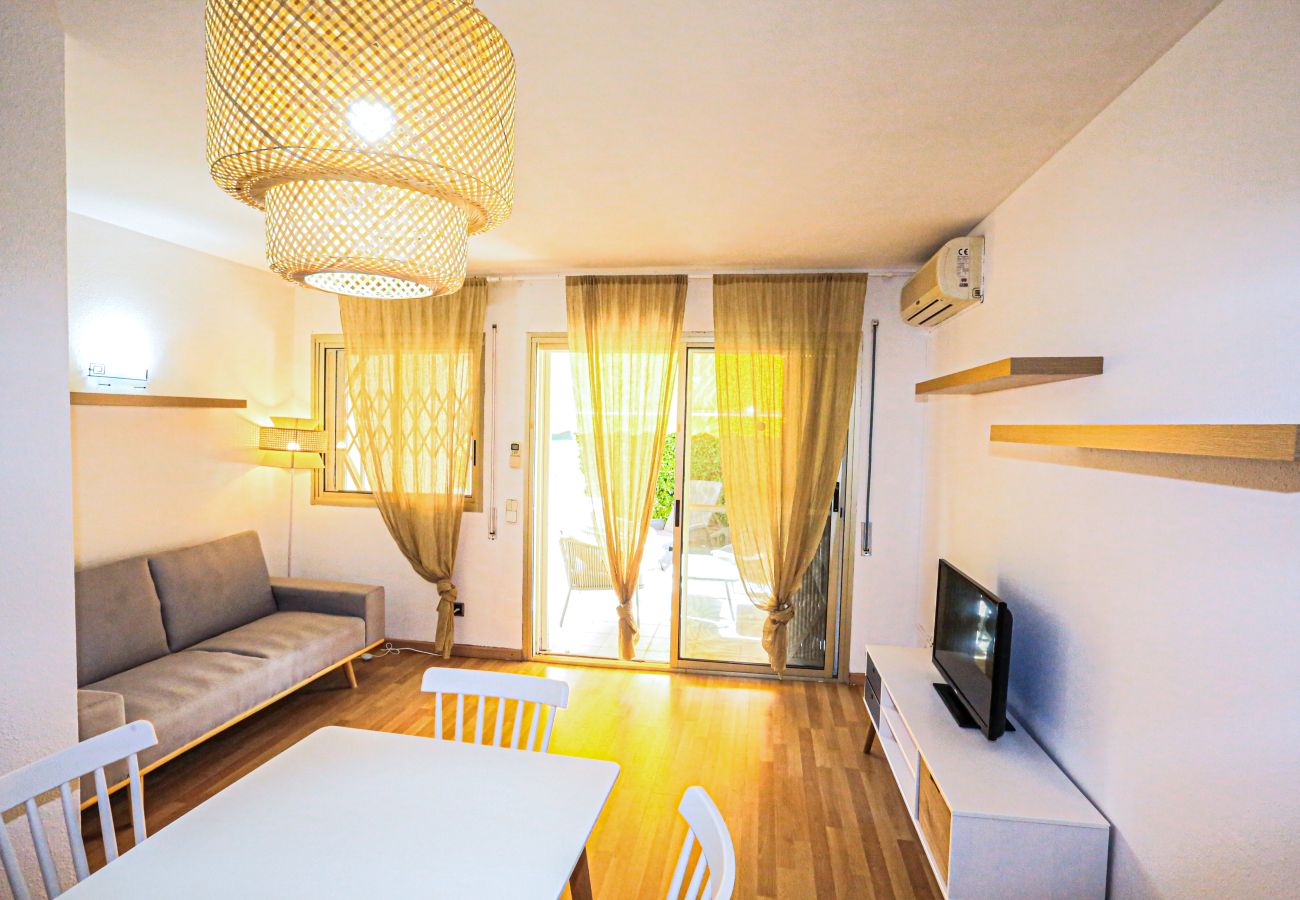 Apartment in Cambrils - OLIMPIC BAJOS 19