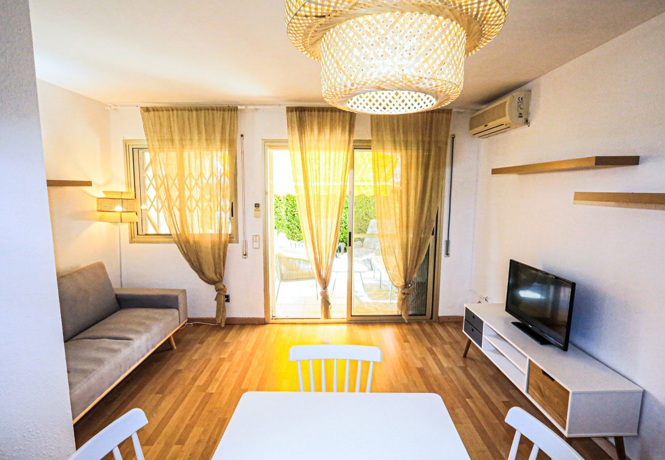 Apartment in Cambrils - OLIMPIC BAJOS 19