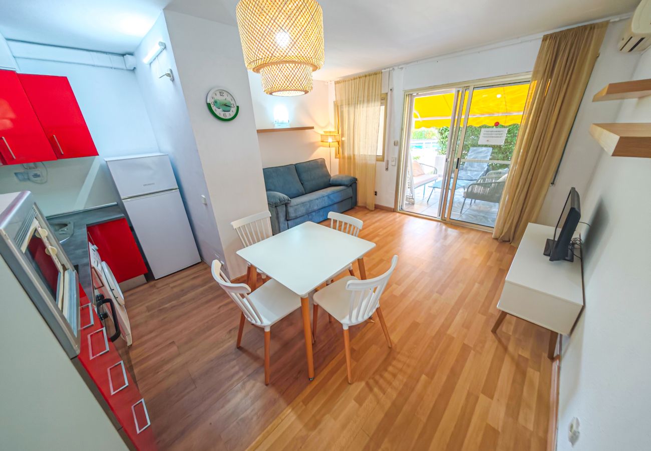 Apartment in Cambrils - OLIMPIC BAJOS 19