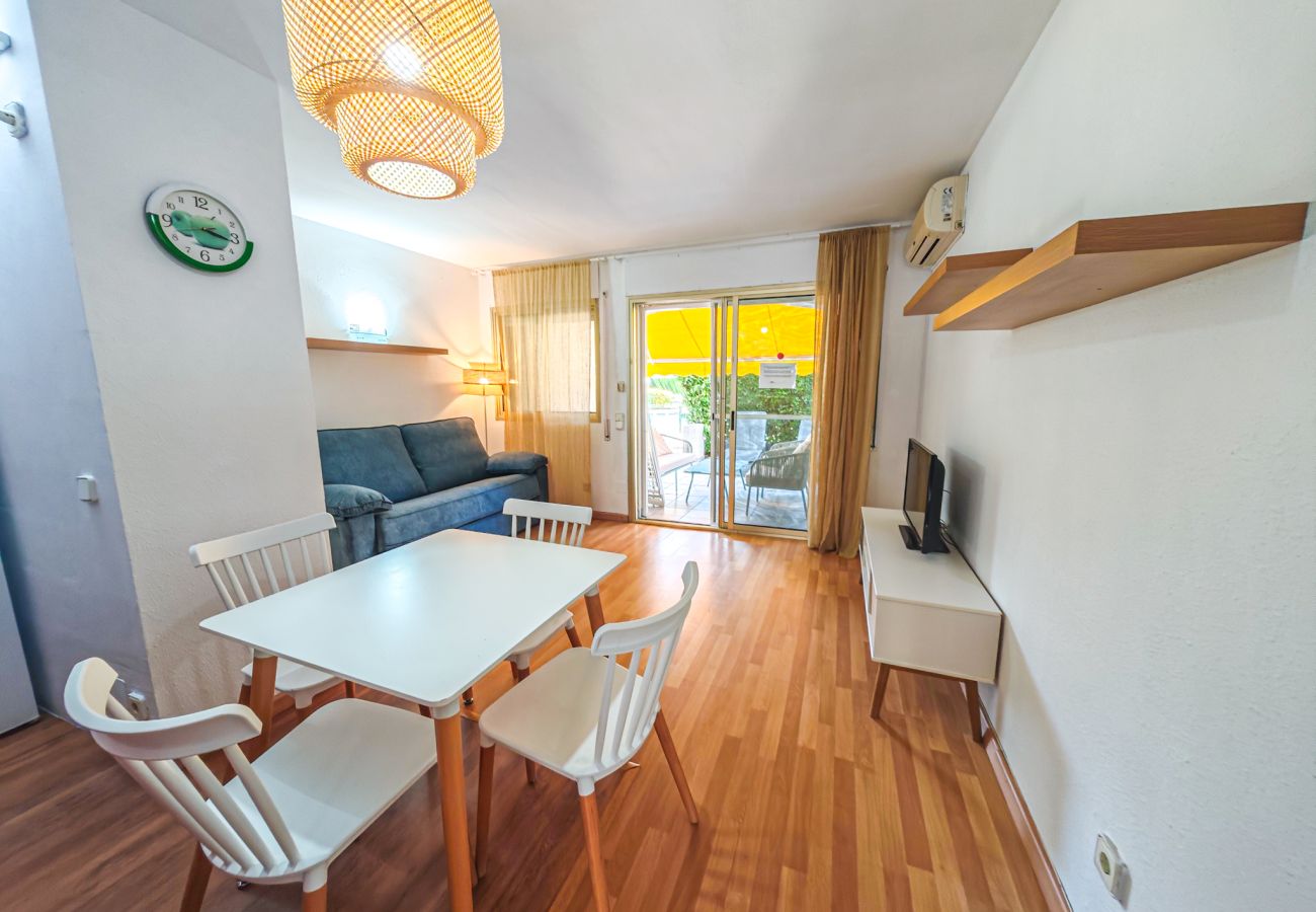 Apartment in Cambrils - OLIMPIC BAJOS 19