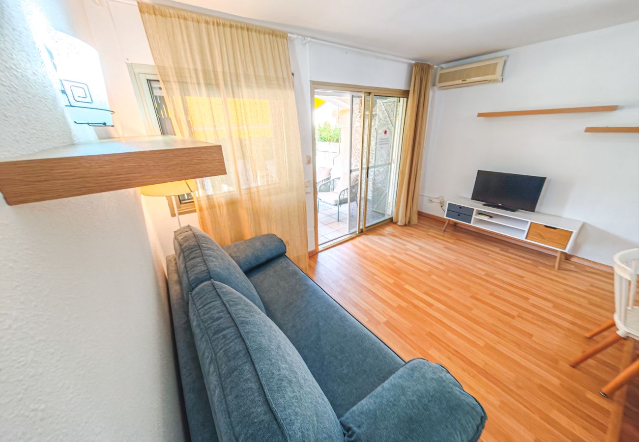 Apartment in Cambrils - OLIMPIC BAJOS 19