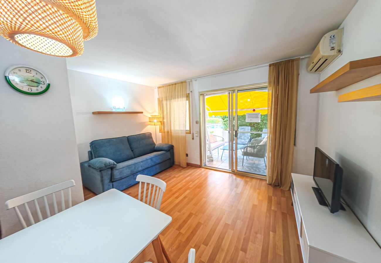Apartment in Cambrils - OLIMPIC BAJOS 19