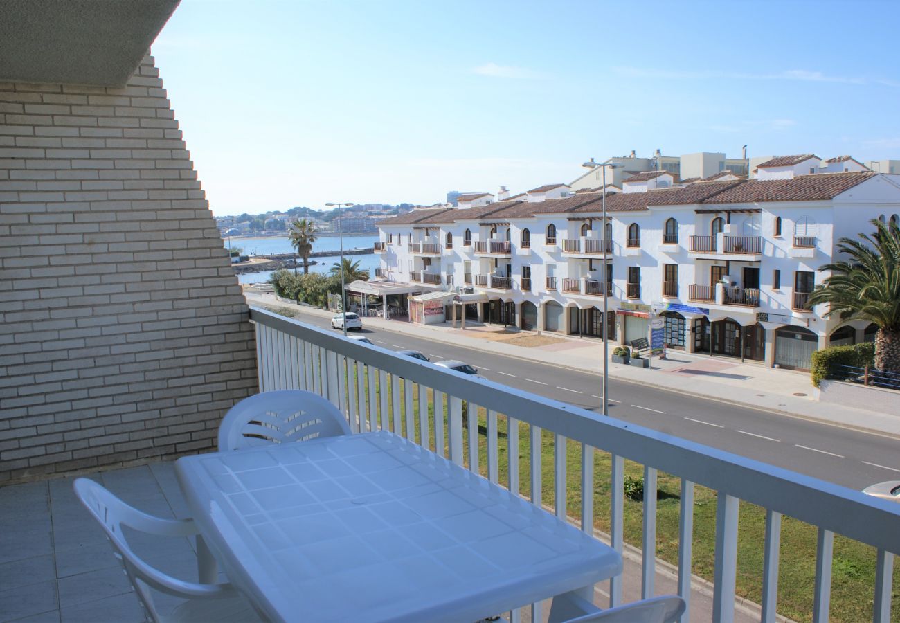 Apartment in L'Escala - ELS PINS D1 2-2