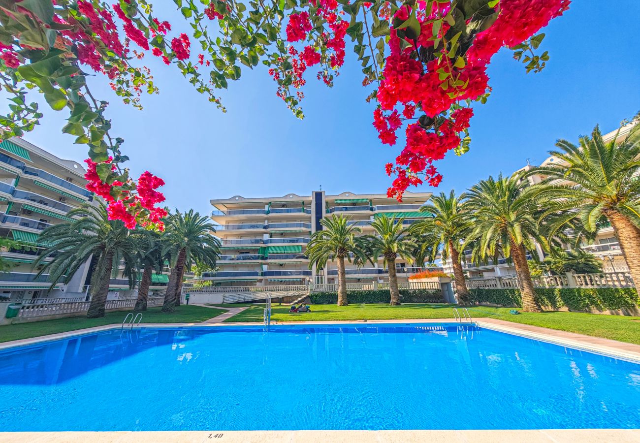 Apartment in Salou - LIVING PARK 210