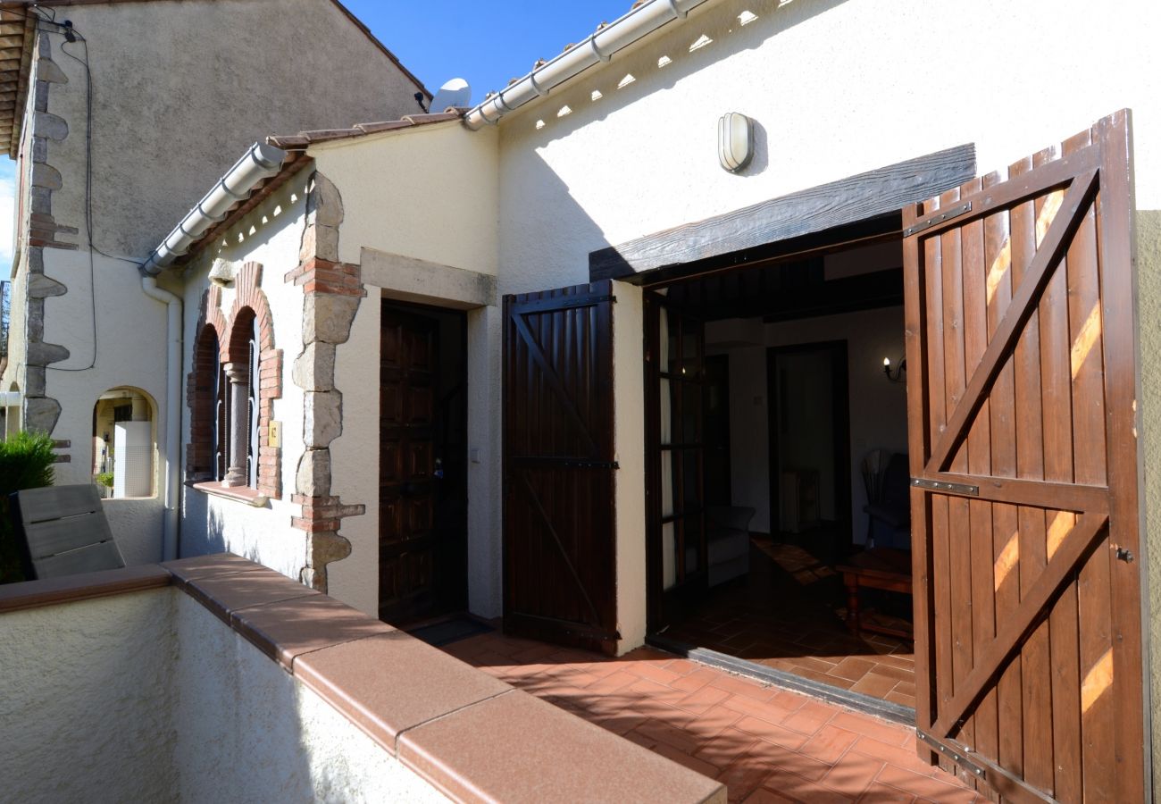 House in Estartit - LES OLIVERES 67