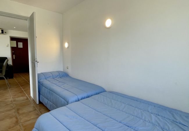 Apartment in Estartit - ROCAMAURA I A 3-1
