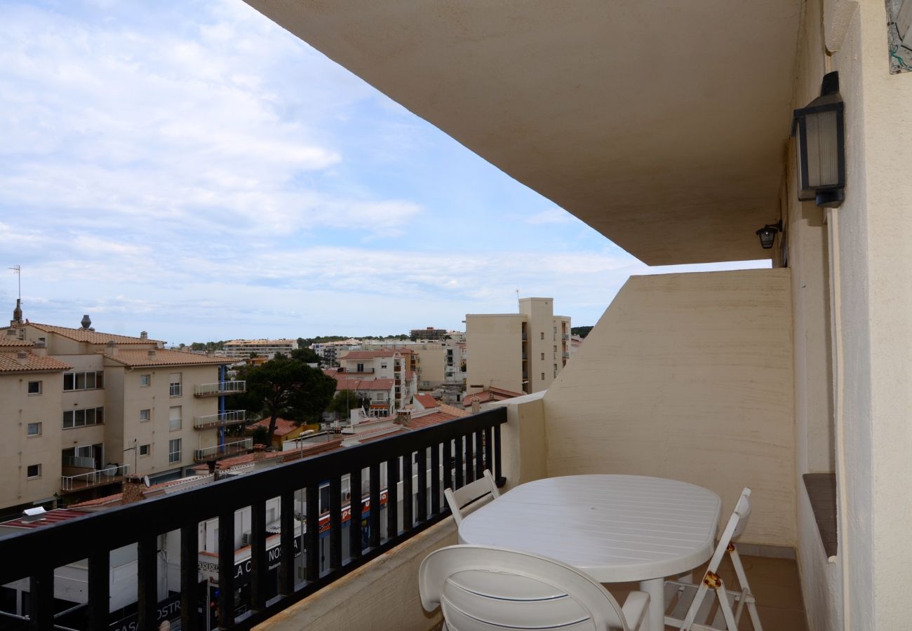 Apartment in L'Escala - GARBI PARK D 404
