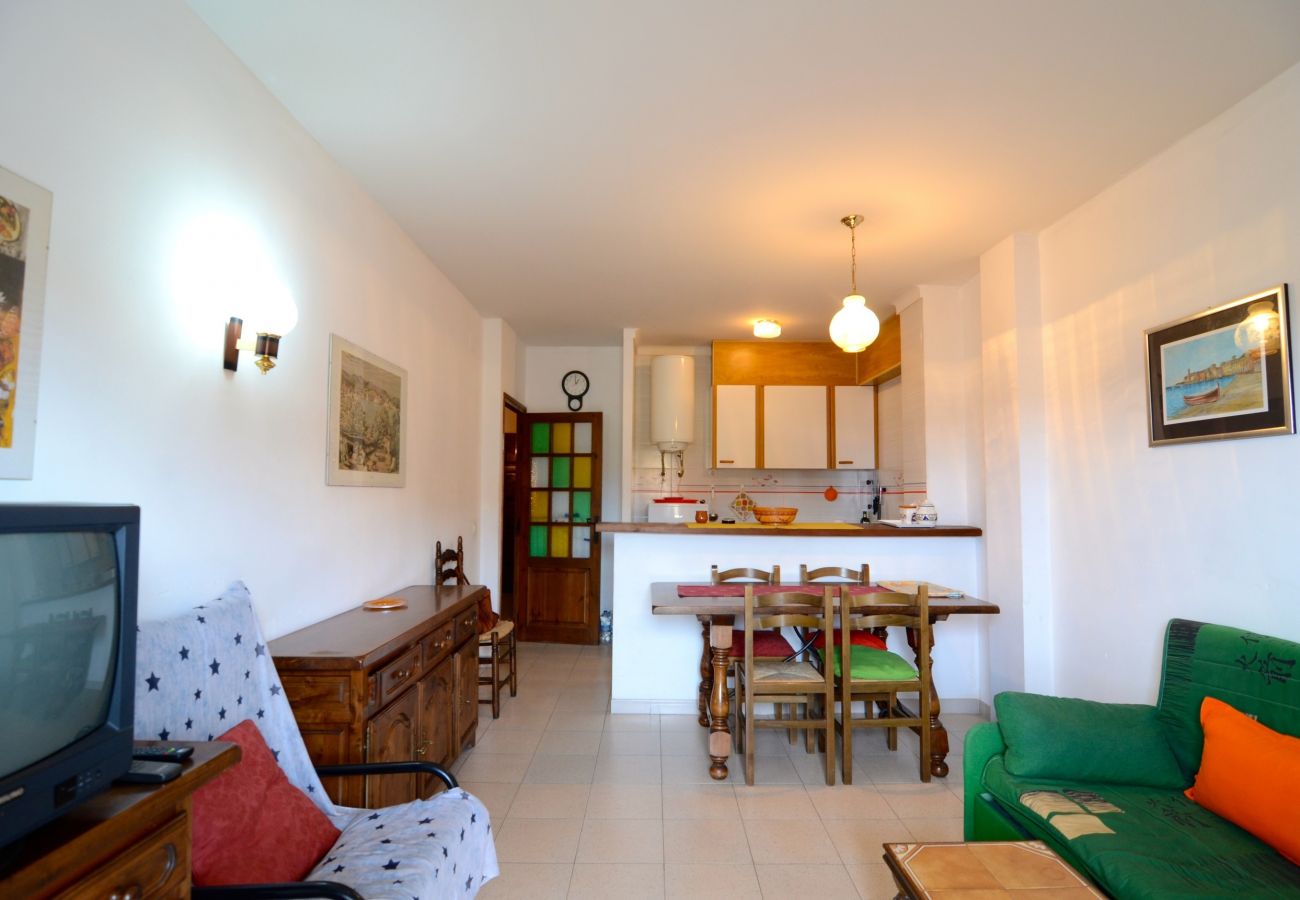 Apartment in L'Escala - GARBI PARK D 404