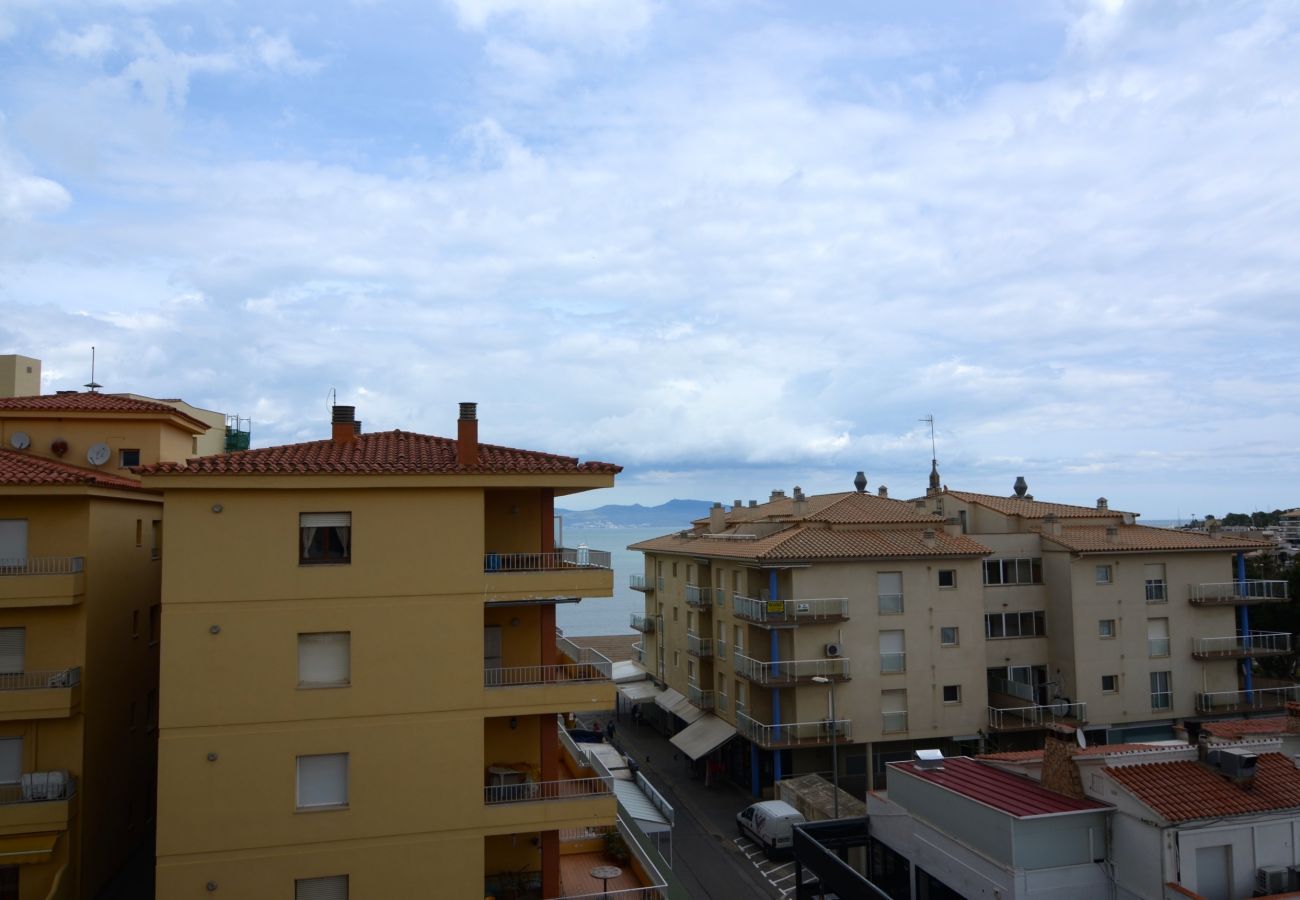 Apartment in L'Escala - GARBI PARK D 404