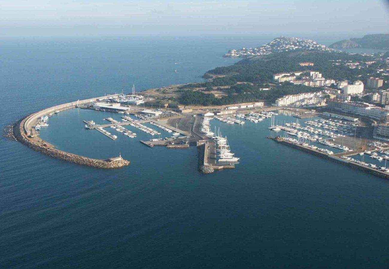Apartment in L'Escala - GARBI PARK D 404