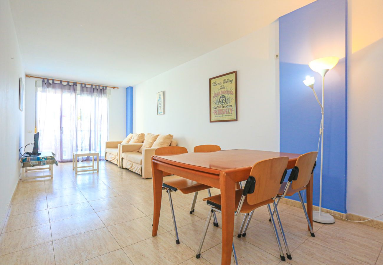 Apartment in Salou - LA CALETA