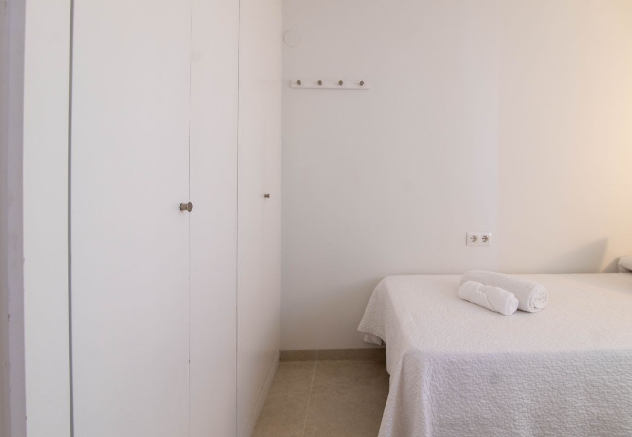 Apartment in Playa de Gandía - 02. AG BERMUDAS 6H PREMIUM