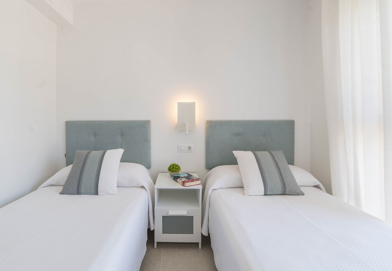Apartment in Playa de Gandía - 01. AG BERMUDAS 7A PREMIUM