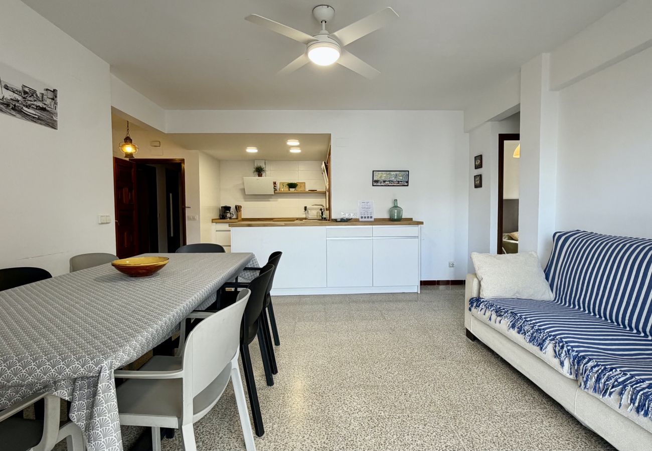 Apartment in L'Escala - ELS PESCADORS 2.2