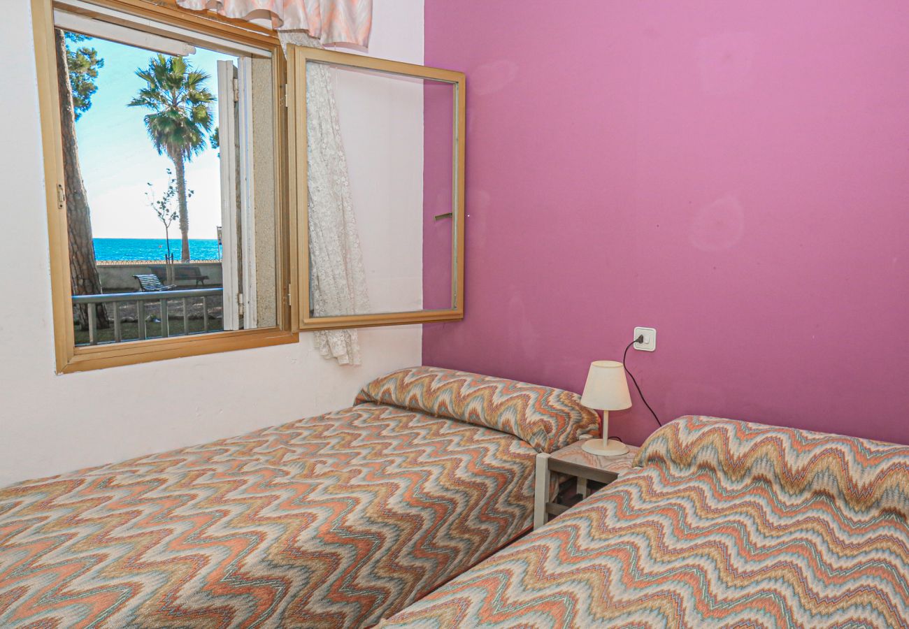 Apartment in Cambrils - PINS I MAR BAJOS