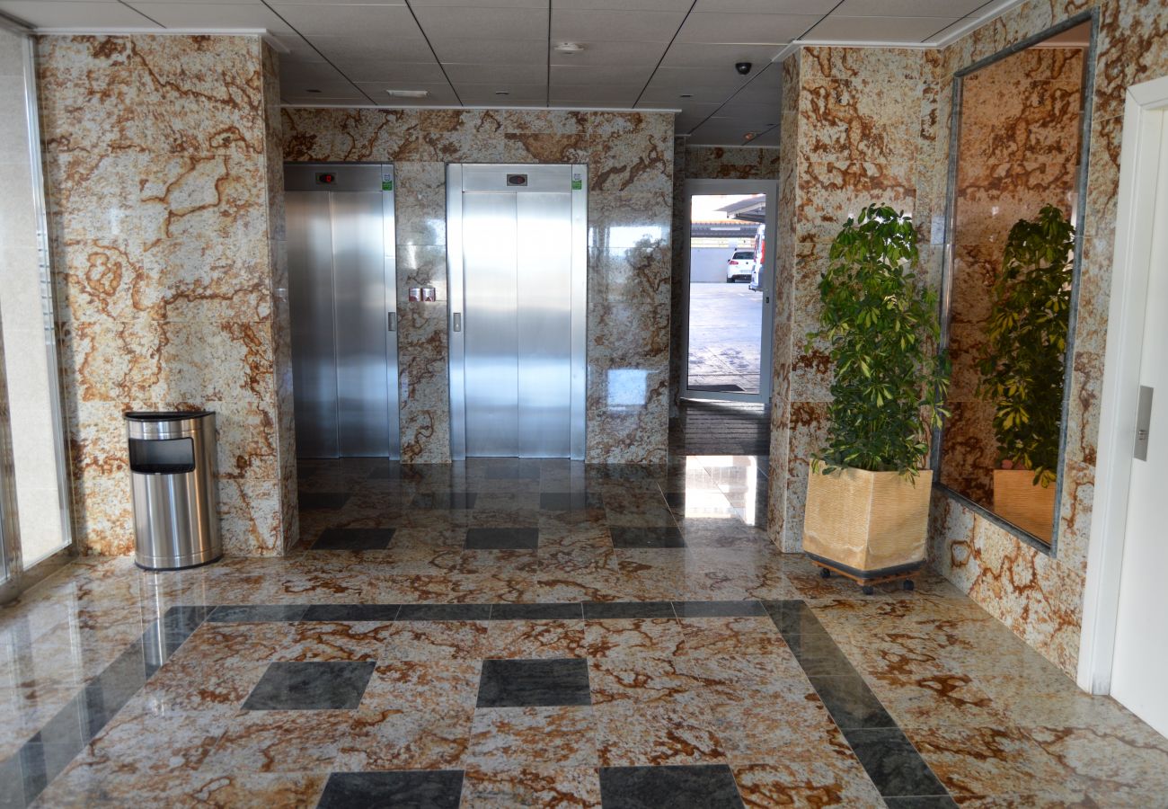 Apartment in Calpe / Calp - Alq 048 Porto Azul 2