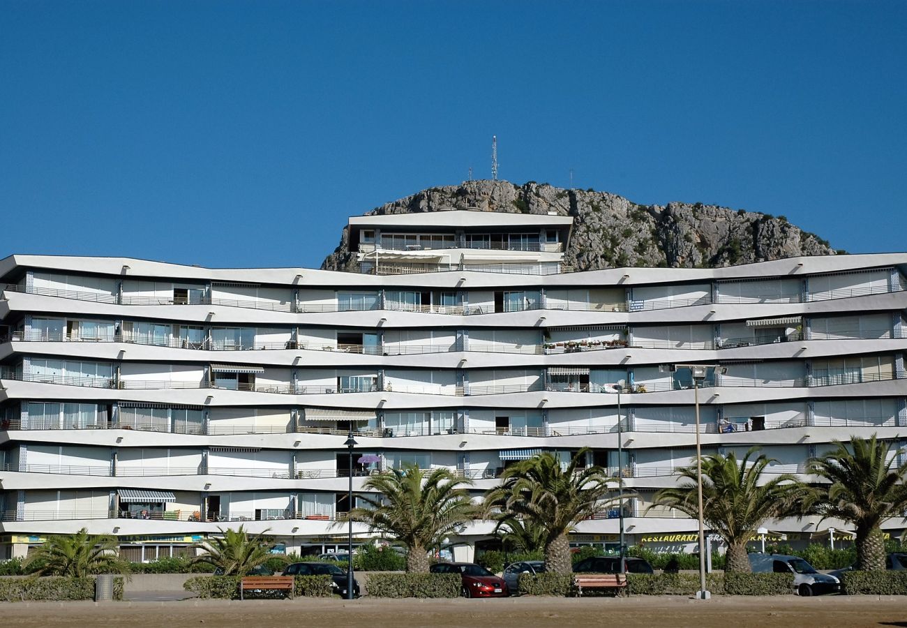 Apartment in Estartit - CATALONIA 4-8