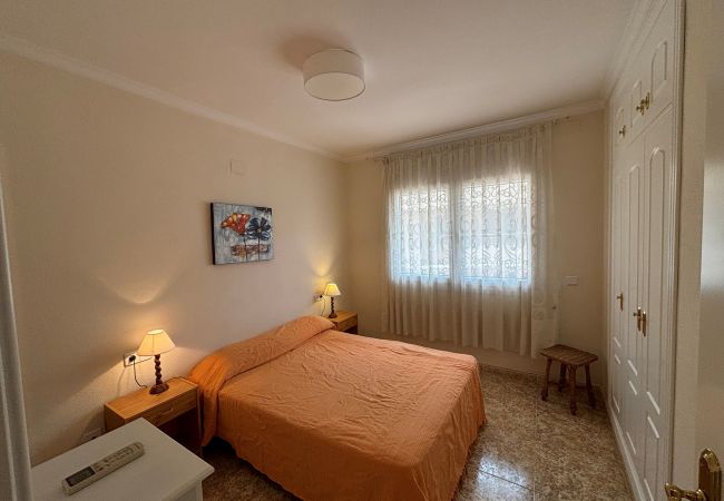 Apartment in Denia - VISTAMAR 3-4-10