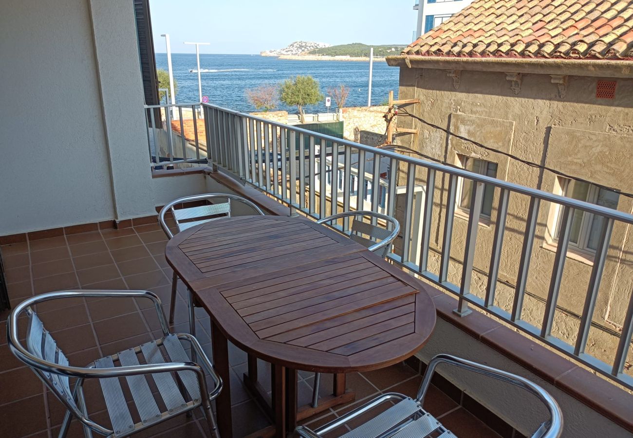 Apartment in L'Escala - ELS PESCADORS 2.3