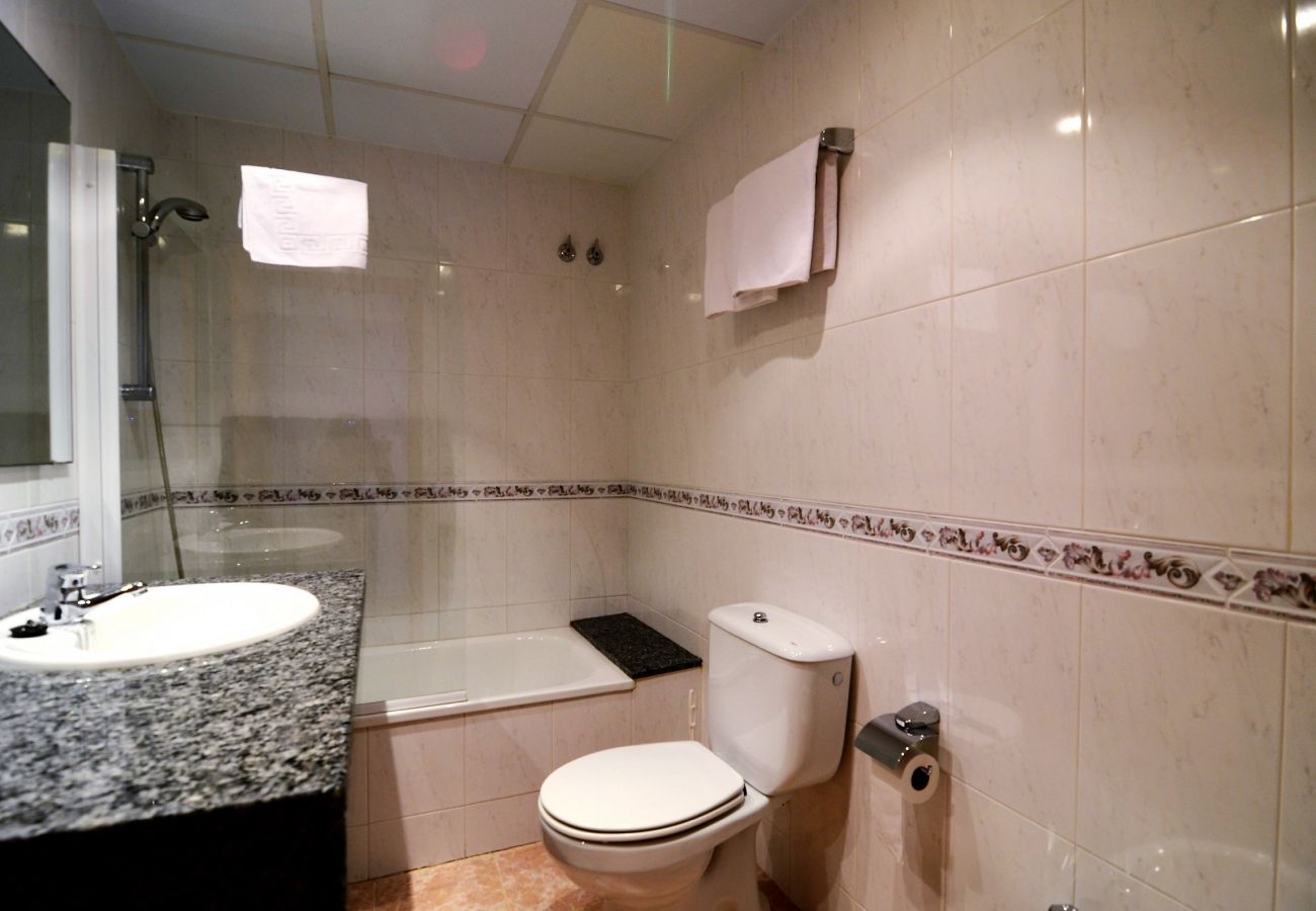 Apartment in Torroella de Montgri - HOSTAL LA GOLA APT. 2