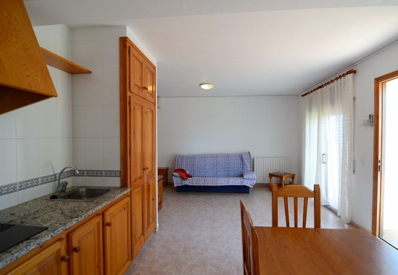 Apartment in Torroella de Montgri - HOSTAL LA GOLA APT. 3